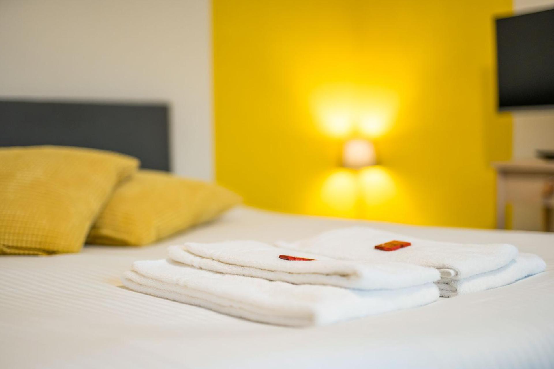 Hotel General Sixty-Seven By Romy&Travis Brugia Zewnętrze zdjęcie