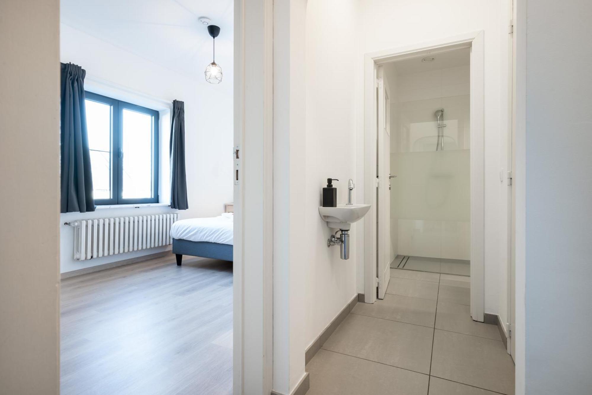 Hotel General Sixty-Seven By Romy&Travis Brugia Zewnętrze zdjęcie