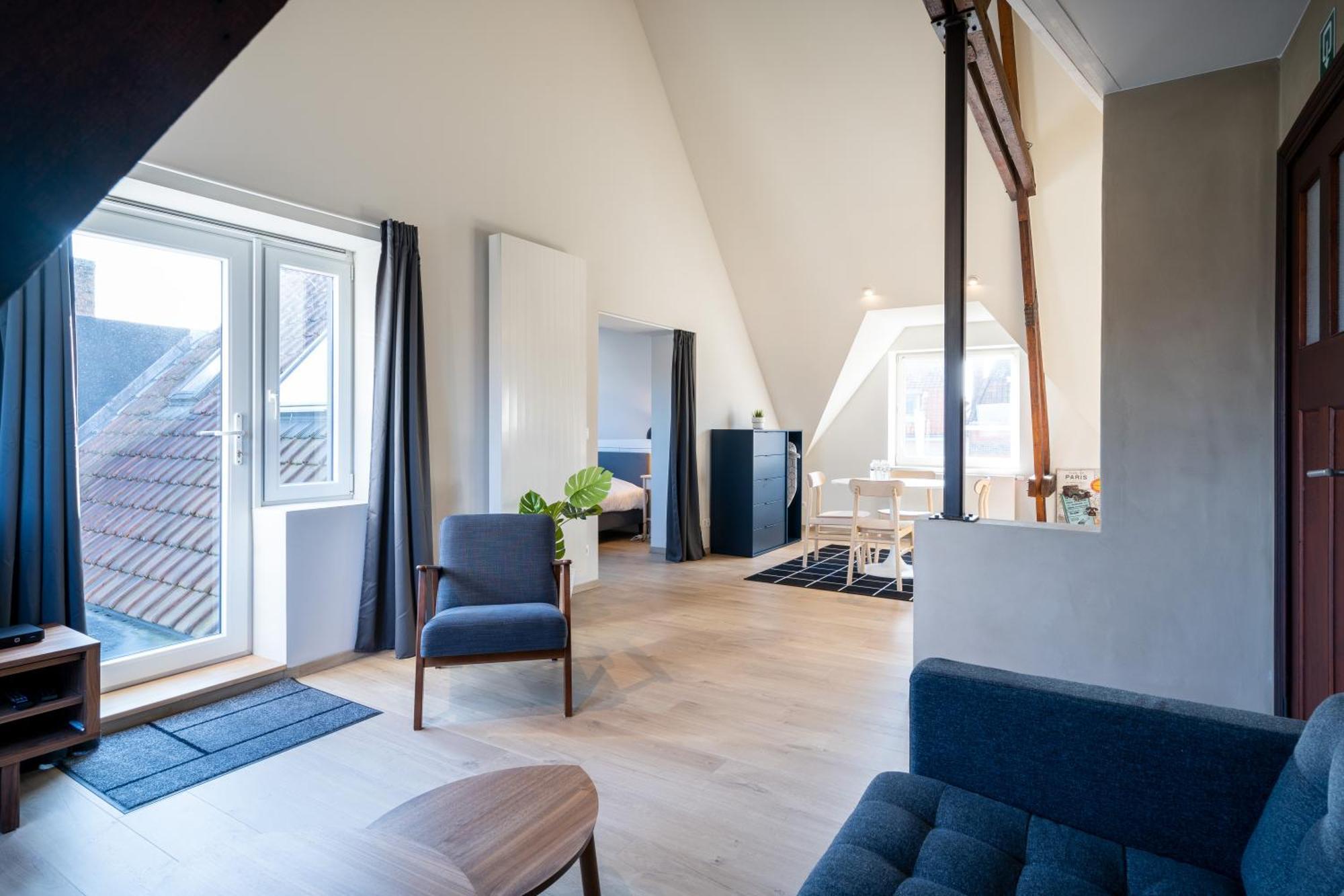 Hotel General Sixty-Seven By Romy&Travis Brugia Zewnętrze zdjęcie